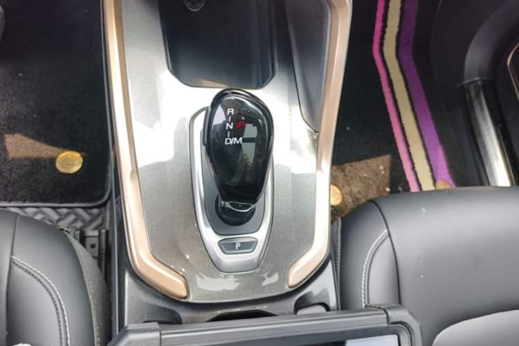Used Haval H6 2019 1.5 GDIT Automatic Champion Edition China VI Standard Gear Lever
