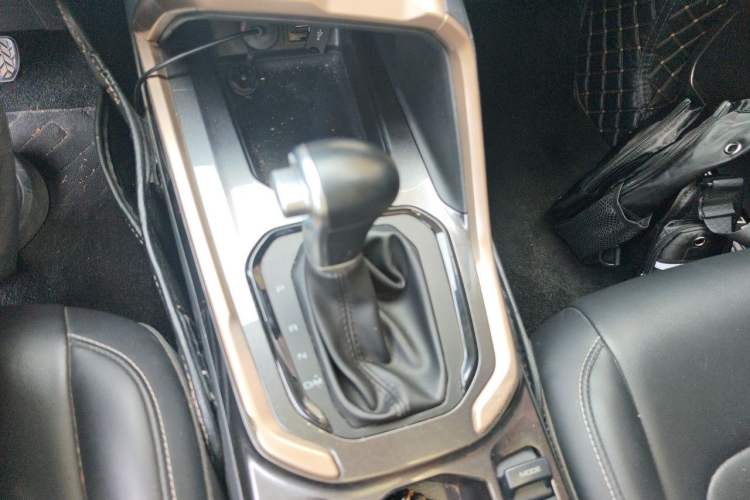 Used Haval H6 2019 1.5 GDIT Automatic Champion Edition China V Standard Gear Lever
