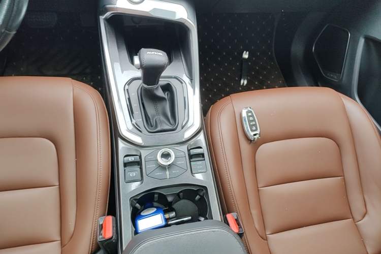 Used Haval H6 2019 Blue Label 1.5 GDIT Automatic Luxury Smart Connectivity Edition Gear Lever