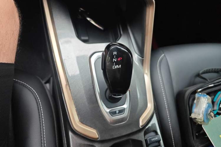 Used Haval H6 2019 1.5 GDIT Automatic Champion Edition China VI Standard Gear Lever