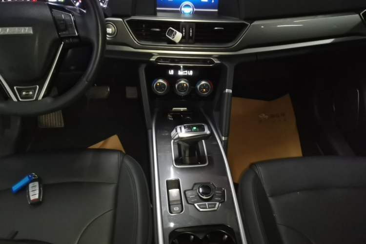 Used Haval H6 2019 Sport Edition 1.5T Automatic Two-Wheel Drive Elite Model China VI Gear Lever