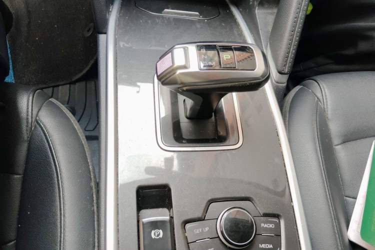 Used Haval H6 2019 Sport Edition 1.5T Automatic Two-Wheel Drive Elite Model China VI Gear Lever