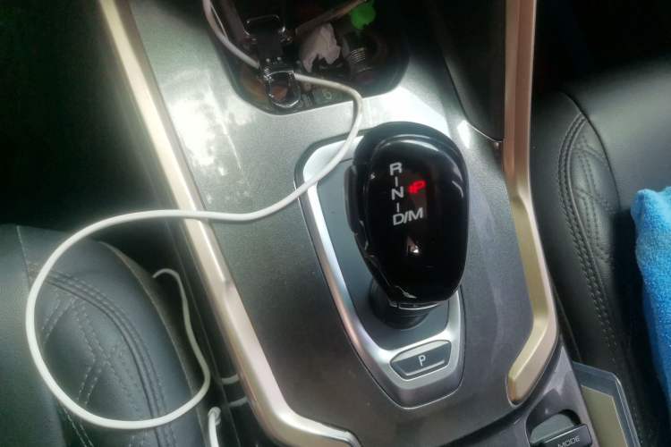 Used Haval H6 2019 1.5 GDIT Automatic Luxury Smart Connect Version China VI Standard Gear Lever