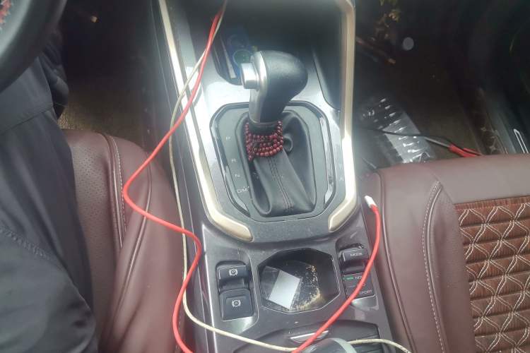 Used Haval H6 2019 Blue Label 1.5 GDIT Automatic Urban Edition Gear Lever