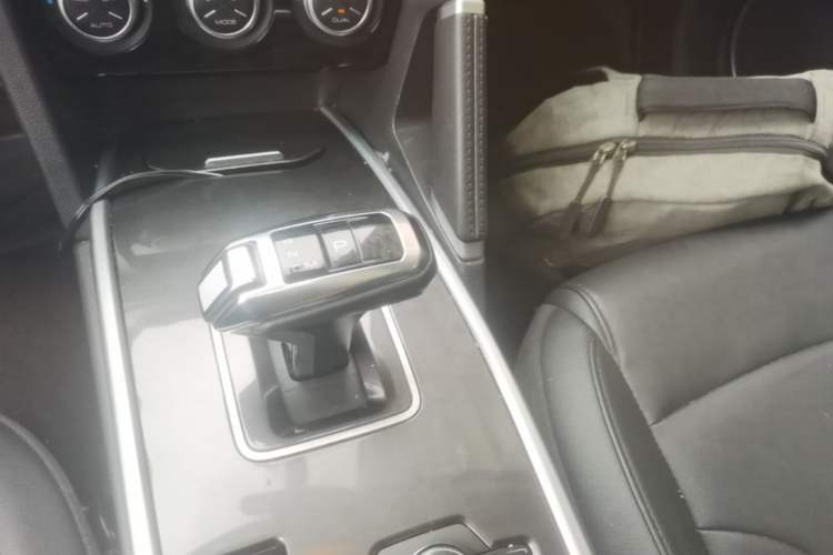 Used Haval H6 2019 Sport Edition 1.5T Automatic Two-Wheel Drive Elite Model China VI Gear Lever