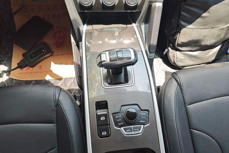 Used Haval H6 2019 Sport Edition 1.5T Automatic Two-Wheel Drive Elite Model China VI Gear Lever