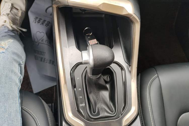 Used Haval H6 2019 Blue Label 1.5 GDIT Automatic Luxury Smart Connectivity Edition Gear Lever