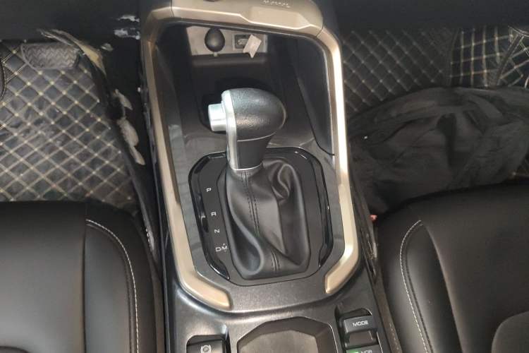 Used Haval H6 2019 Red Label 1.5 GDIT Automatic Champion Edition Gear Lever
