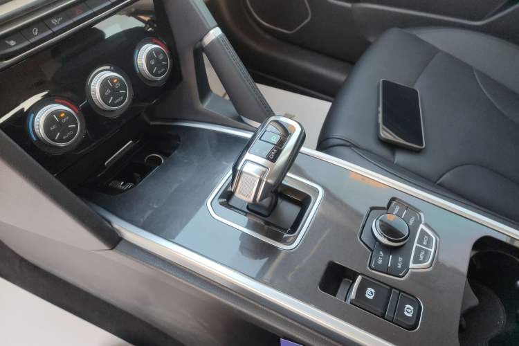 Used Haval H6 2019 Sport Edition 1.5T Automatic Two-Wheel Drive Elite Model China VI Gear Lever