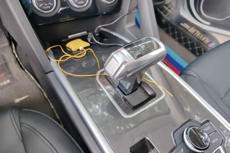 Used Haval H6 2019 Sport Edition 1.5T Automatic Two-Wheel Drive Elite Model China VI Gear Lever