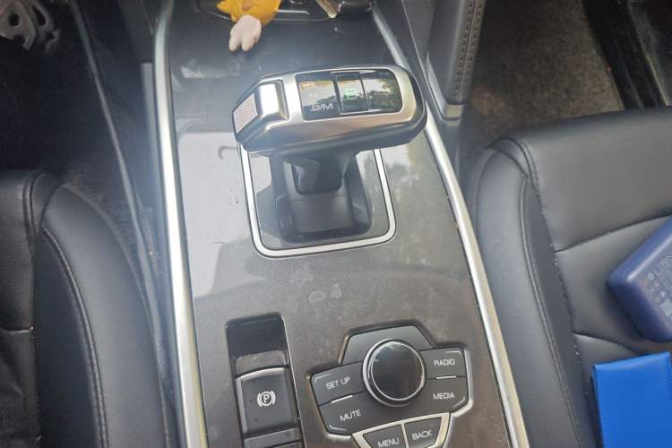 Used Haval H6 2019 Sport Edition 1.5T Automatic Two-Wheel Drive Elite Model China VI Gear Lever