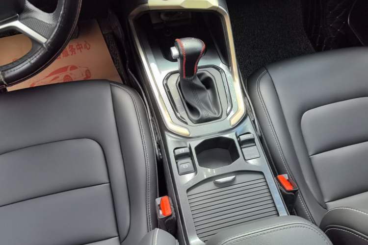 Used Haval H6 2019 1.5 GDIT Automatic Champion Edition China V Standard Gear Lever