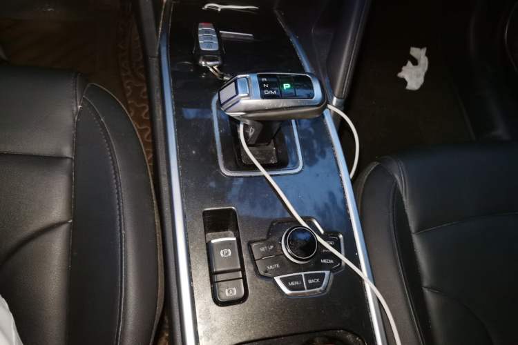 Used Haval H6 2019 Sport Edition 1.5T Automatic Two-Wheel Drive Elite Model China VI Gear Lever