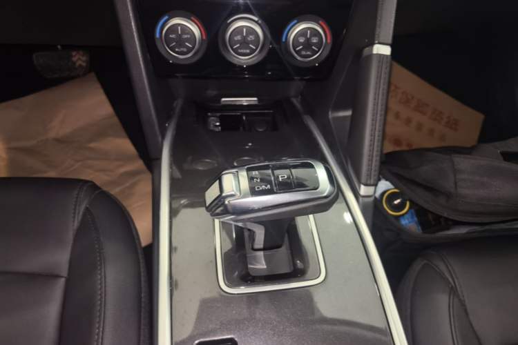 Used Haval H6 2019 Sport Edition 1.5T Automatic Two-Wheel Drive Elite Model China VI Gear Lever