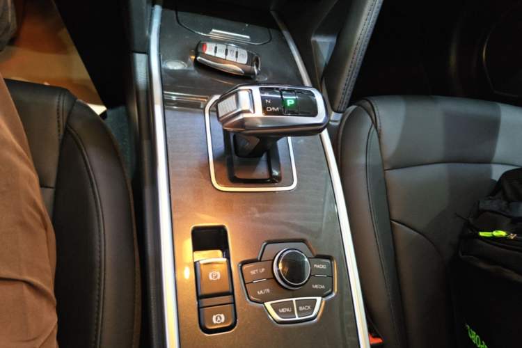Used Haval H6 2019 Sport Edition 1.5T Automatic Two-Wheel Drive Elite Model China VI Gear Lever