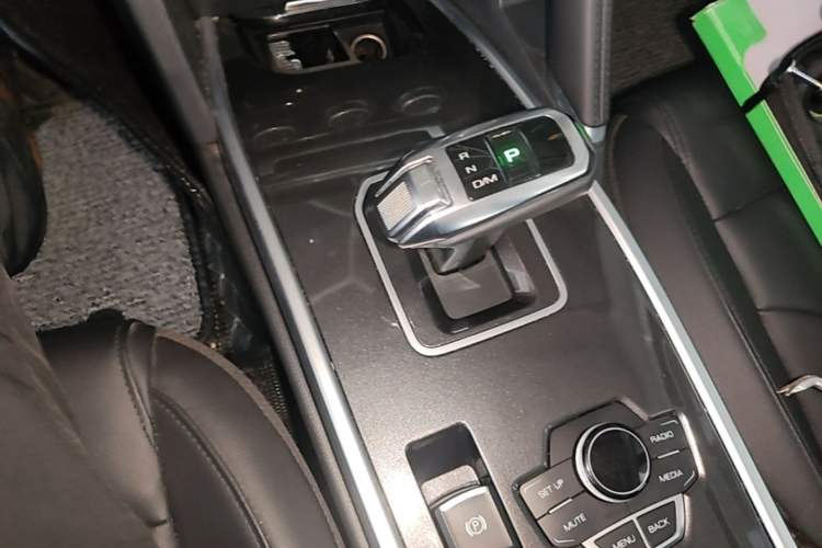 Used Haval H6 2019 Sport Edition 1.5T Automatic Two-Wheel Drive Elite Model China VI Gear Lever