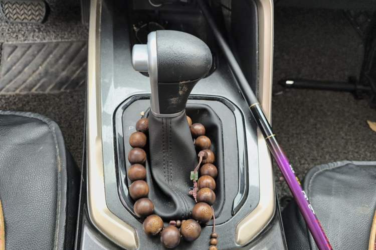 Used Haval H6 2019 Blue Label 1.5 GDIT Automatic Champion Edition Gear Lever