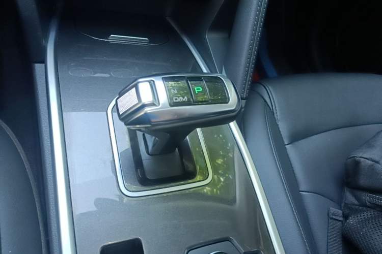 Used Haval H6 2019 Sport Edition 1.5T Automatic Two-Wheel Drive Elite Model China VI Gear Lever