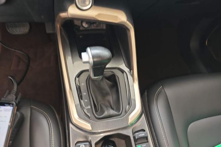 Used Haval H6 2019 Red Label 1.5 GDIT Automatic Champion Edition Gear Lever