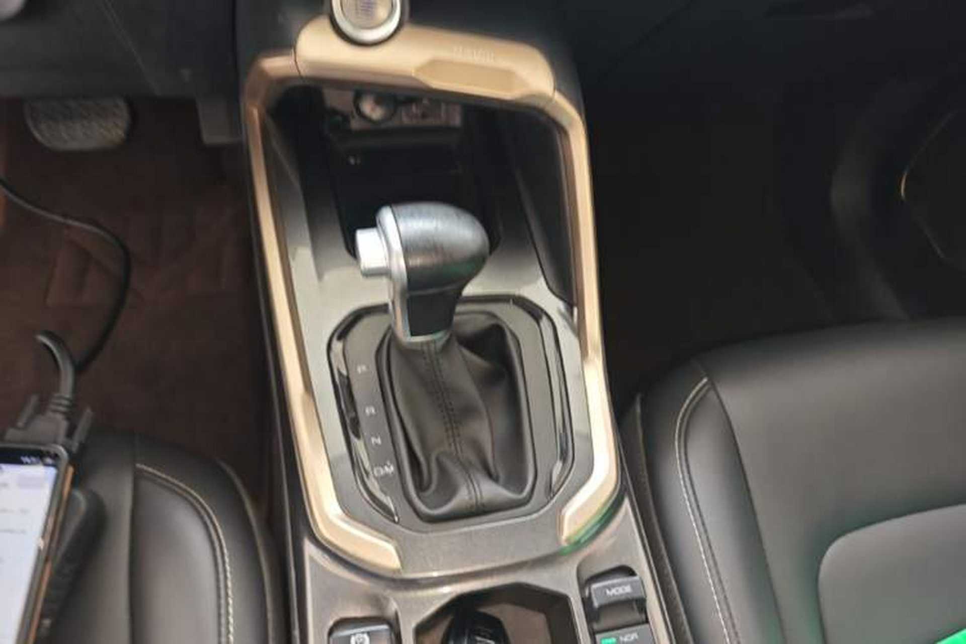 Used Haval H6 2019 Red Label 1.5 GDIT Automatic Champion Edition Gear Lever