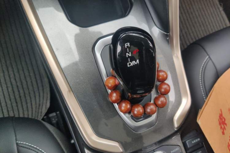 Used Haval H6 2019 1.5 GDIT Automatic Luxury Smart Connect Version China VI Standard Gear Lever