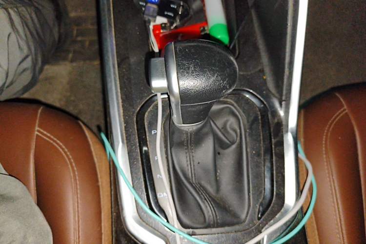 Used Haval H6 2019 Blue Label 1.5 GDIT Automatic Luxury Smart Connectivity Edition Gear Lever