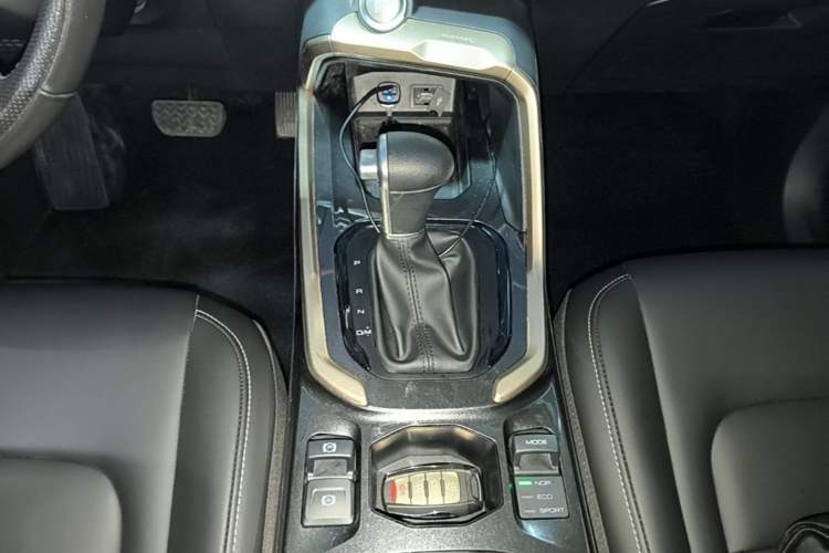 Used Haval H6 2019 Red Label 1.5 GDIT Automatic Champion Edition Gear Lever