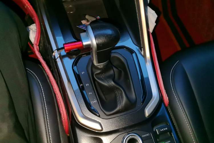 Used Haval H6 2019 2.0 GDIT Automatic Luxury Smart Connectivity Version China V Standard Gear Lever