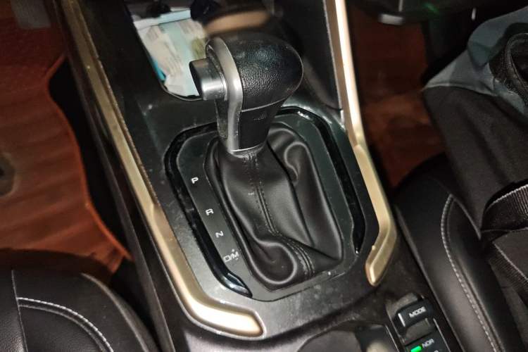 Used Haval H6 2019 Red Label 1.5 GDIT Automatic Champion Edition Gear Lever