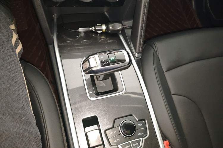 Used Haval H6 2019 Sport Edition 1.5T Automatic Two-Wheel Drive Elite Model China VI Gear Lever