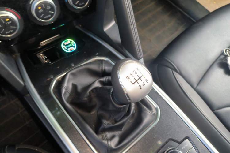 Used Haval H6 2019 Sport Edition 1.5T Manual Two-Wheel Drive Elite Model China VI Standard Gear Lever