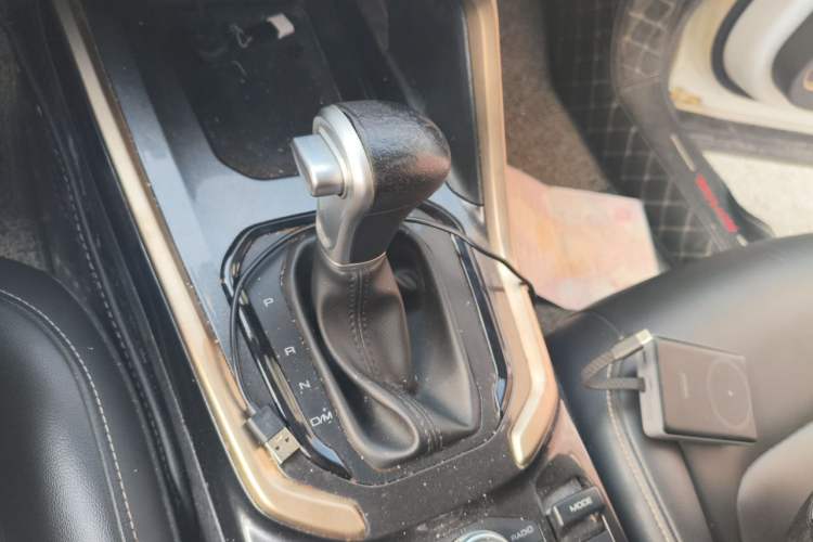 Used Haval H6 2019 Blue Label 2.0 GDIT Automatic Luxury Smart Connectivity Edition Gear Lever