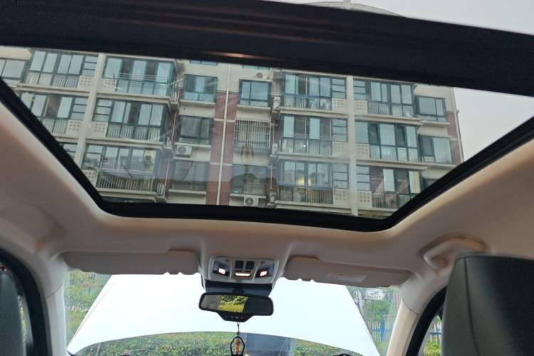 Used Haval H6 2019 1.5 GDIT Automatic Luxury Smart Connect Version China VI Standard Headliner