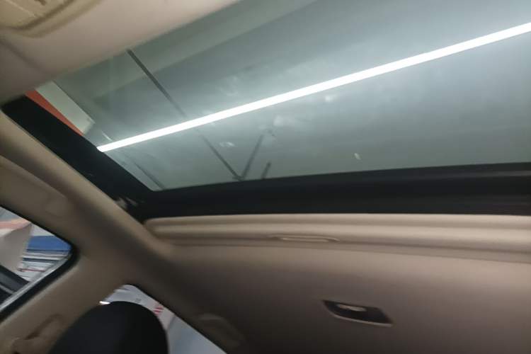 Used Haval H6 2019 Sport Edition 1.5T Automatic Two-Wheel Drive Elite Model China VI Headliner
