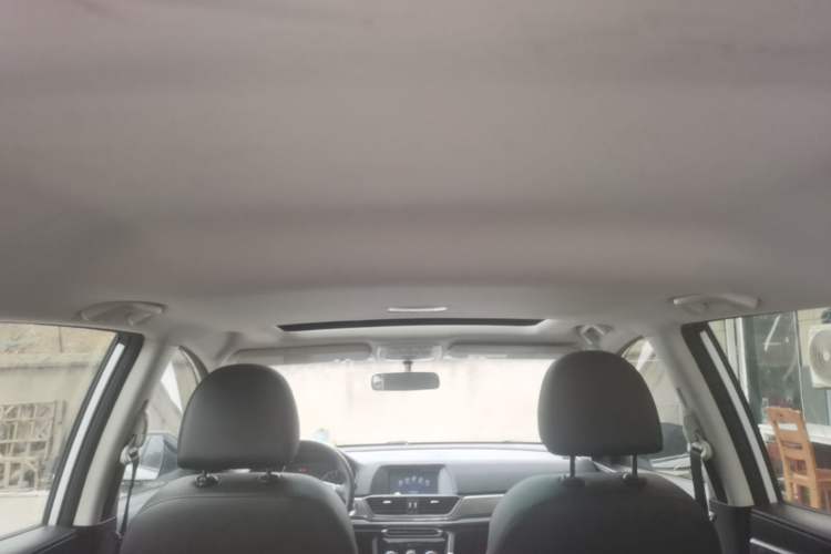 Used Haval H6 2019 Sport Edition 1.5T Automatic Two-Wheel Drive Elite Model China VI Headliner