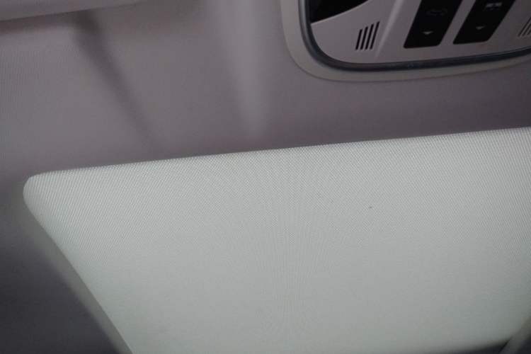 Used Haval H6 2019 Blue Label 1.5 GDIT Automatic Luxury Smart Connectivity Edition Headliner