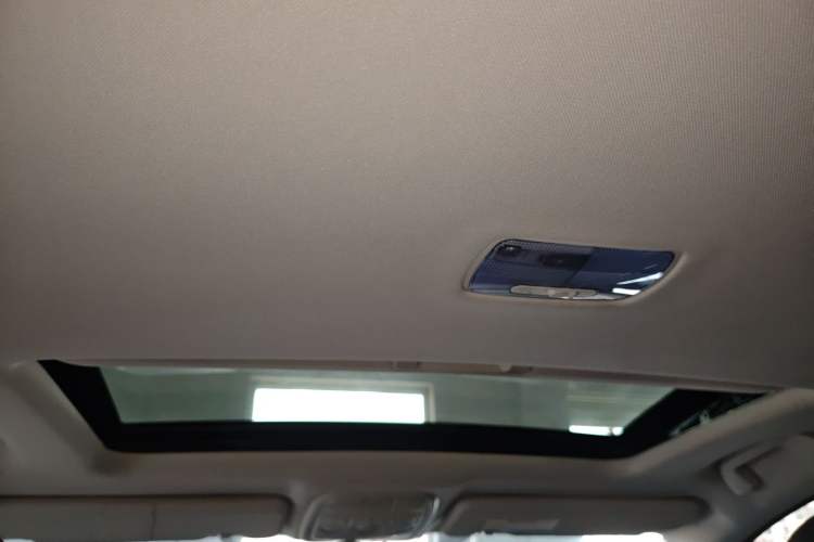 Used Haval H6 2019 Sport Edition 1.5T Automatic Two-Wheel Drive Elite Model China VI Headliner