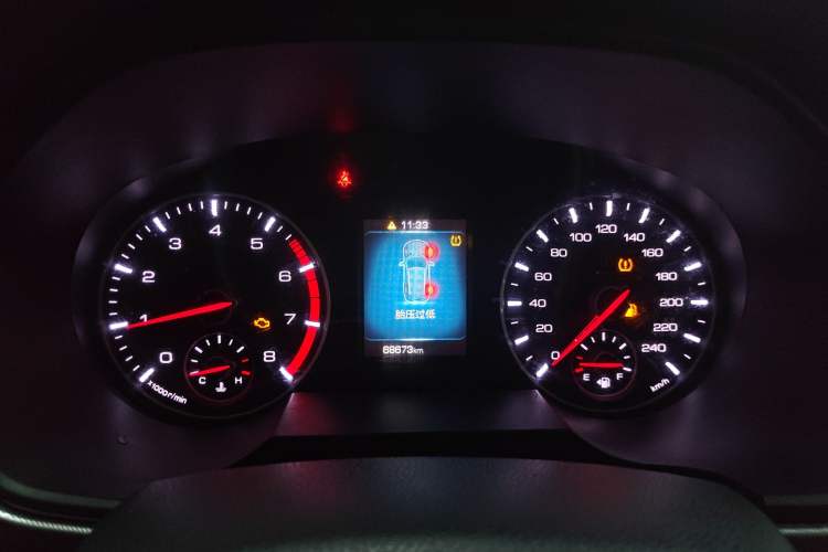 Used Haval H6 2019 Sport Edition 1.5T Manual Two-Wheel Drive Elite Model China VI Standard Instrument Cluster