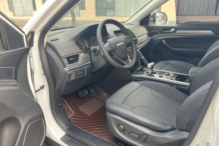 Used Haval H6 2019 Sport Edition 1.5T Automatic Two-Wheel Drive Elite Model China VI Interior 1