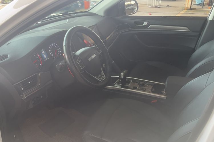 Used Haval H6 2019 Sport Edition 1.5T Automatic Two-Wheel Drive Elite Model China VI Interior 1