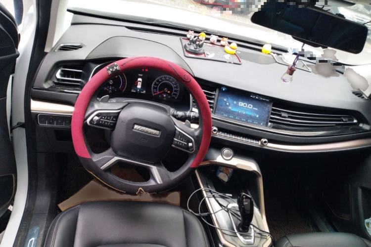 Used Haval H6 2019 1.5 GDIT Automatic Luxury Smart Connect Version China VI Standard Interior 2