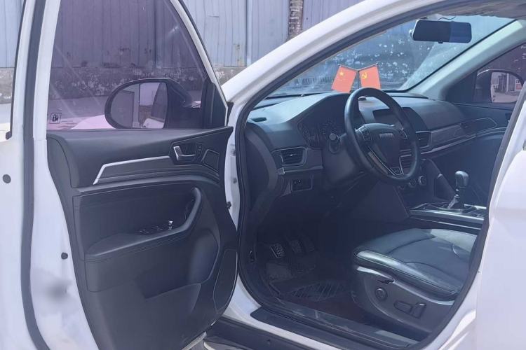 Used Haval H6 2019 Sport Edition 1.5T Manual Two-Wheel Drive Elite Model China VI Standard Interior 2