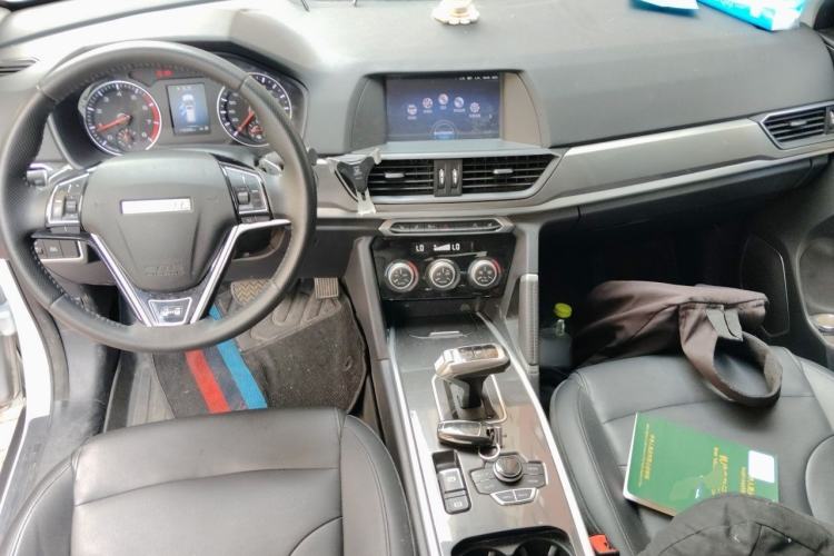 Used Haval H6 2019 Sport Edition 1.5T Automatic Two-Wheel Drive Elite Model China VI Interior 2