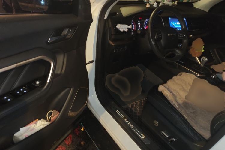 Used Haval H6 2019 Red Label 2.0 GDIT Automatic Luxury Smart Connectivity Edition Interior 3