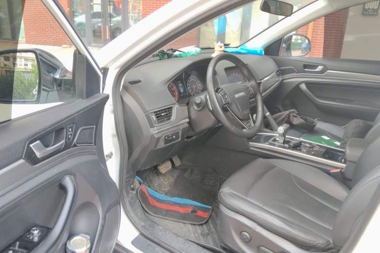Used Haval H6 2019 Sport Edition 1.5T Automatic Two-Wheel Drive Elite Model China VI Interior 3