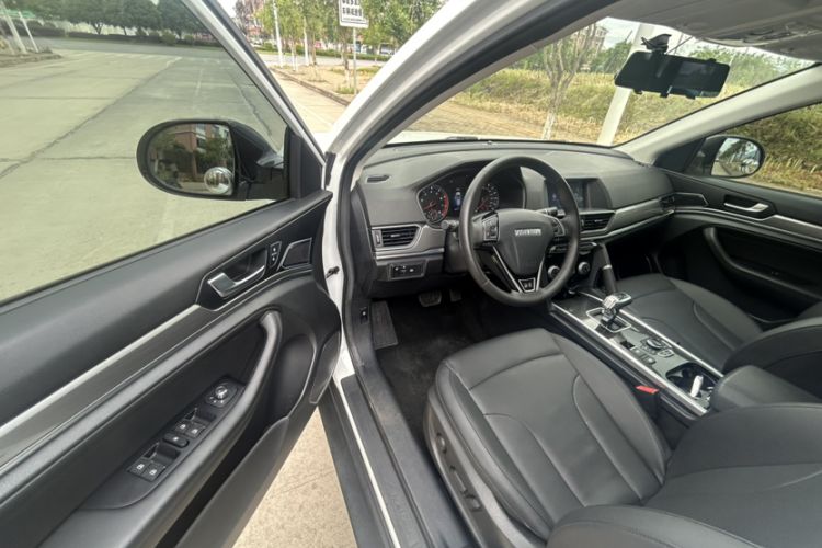 Used Haval H6 2019 Sport Edition 1.5T Automatic Two-Wheel Drive Elite Model China VI Interior 4