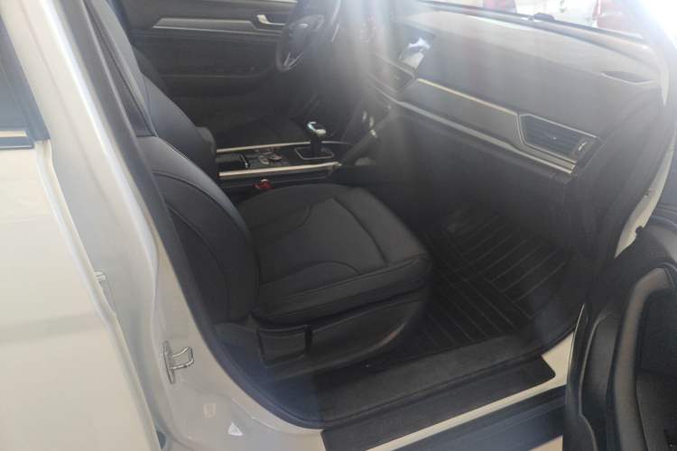 Used Haval H6 2019 Sport Edition 1.5T Automatic Two-Wheel Drive Elite Model China VI Interior 6