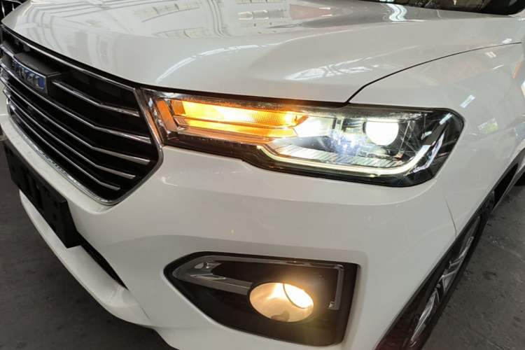 Used Haval H6 2019 Blue Label 1.5 GDIT Automatic Champion Edition Left Front Headlight