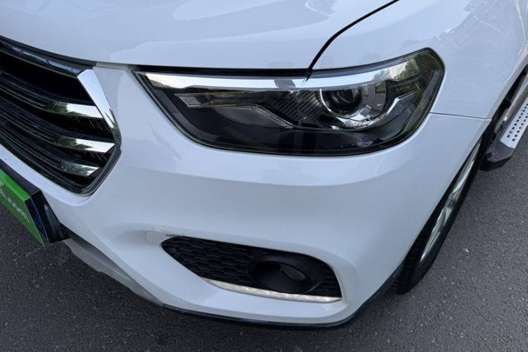Used Haval H6 2019 Sport Edition 1.5T Automatic Two-Wheel Drive Elite Model China VI Left Front Headlight