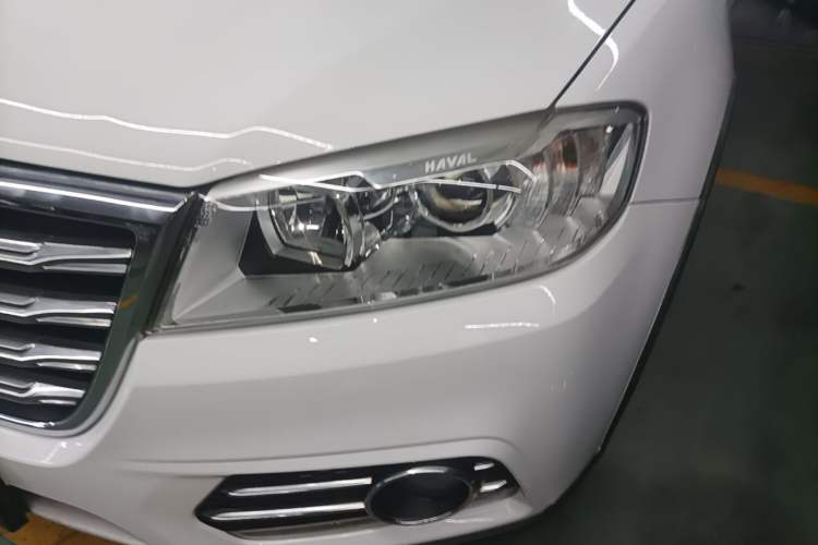 Used Haval H6 2019 Sport Edition 1.5T Automatic Two-Wheel Drive Elite Model China VI Left Front Headlight
